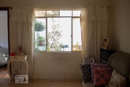 Sala de casa à venda com 3 quartos, 105m² em Vila Carrao, São Paulo