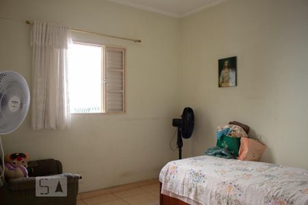 Casa à venda com 105m², 3 quartos e 2 vagasquarto 4