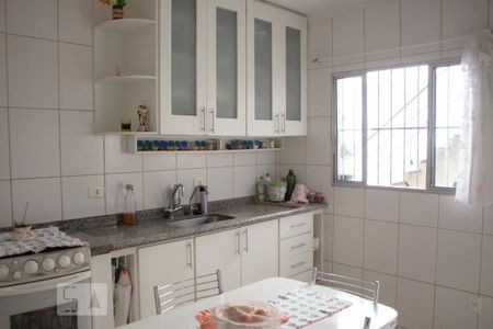 Casa à venda com 105m², 3 quartos e 2 vagasCozinha