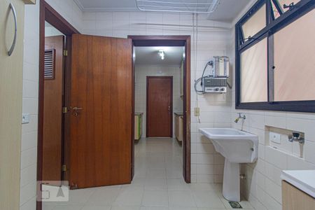 Área de Serviço de apartamento para alugar com 3 quartos, 137m² em Portão, Curitiba