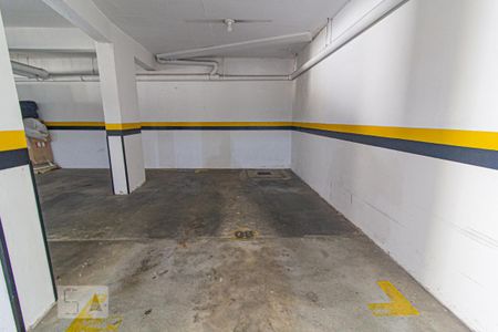 Garagem de apartamento para alugar com 3 quartos, 137m² em Portão, Curitiba