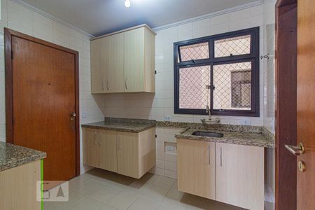 Apartamento para alugar com 137m², 3 quartos e 1 vagaCozinha