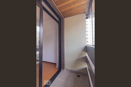 Sacada de apartamento à venda com 3 quartos, 137m² em Portão, Curitiba