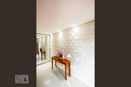 Apartamento para alugar com 45m², 2 quartos e 1 vaga Apartamento para alugar com 45m², 2 quartos e 1 vagaHall de Entrada