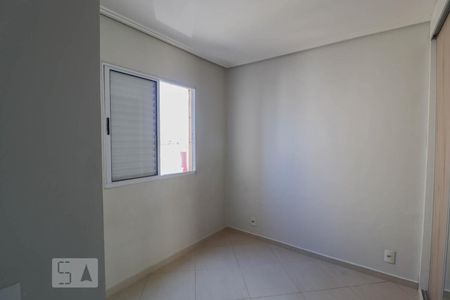Dormitório 2 de apartamento para alugar com 2 quartos, 45m² em Ponte Grande, Guarulhos