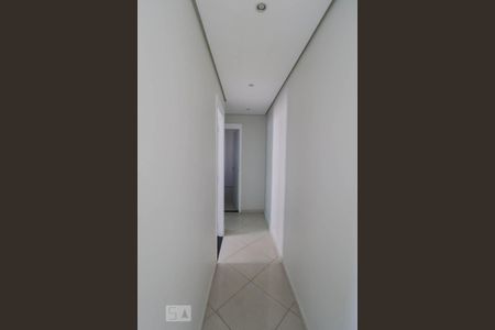 Corredor de apartamento para alugar com 2 quartos, 45m² em Ponte Grande, Guarulhos
