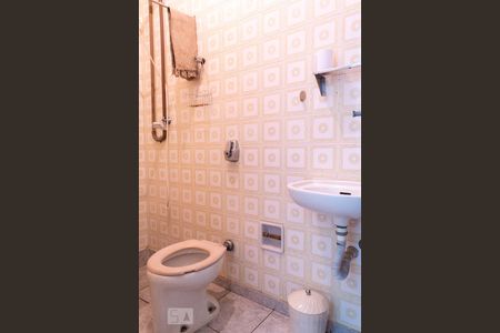 Casa à venda com 127m², 3 quartos e 4 vagasBanheiro de serviço