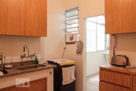 Apartamento à venda com 110m², 3 quartos e sem vaga Apartamento à venda com 110m², 3 quartos e sem vagaCozinha