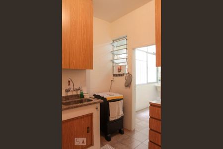 Apartamento à venda com 110m², 3 quartos e sem vaga Apartamento à venda com 110m², 3 quartos e sem vagaCozinha