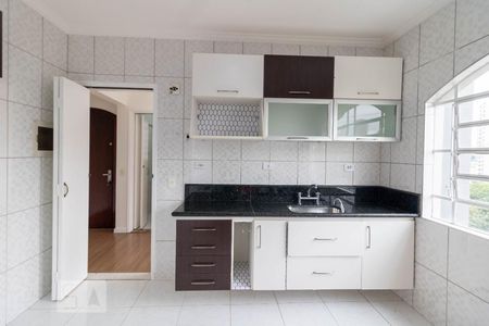 Apartamento à venda com 77m², 2 quartos e 1 vagaCozinha 