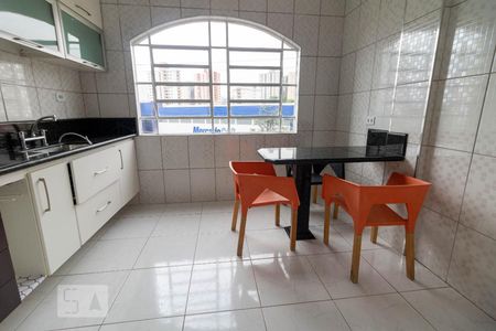 Apartamento à venda com 77m², 2 quartos e 1 vagaCozinha 