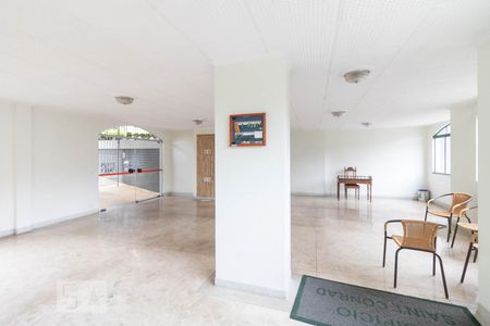 Apartamento à venda com 77m², 2 quartos e 1 vagaHall de Entrada