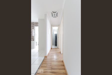 Corredor Quartos de apartamento para alugar com 2 quartos, 54m² em Parada Inglesa, São Paulo