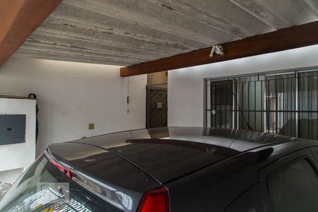 Casa à venda com 100m², 3 quartos e 2 vagas Casa à venda com 100m², 3 quartos e 2 vagasGaragem