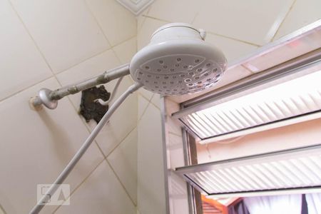 Casa à venda com 100m², 3 quartos e 2 vagas Casa à venda com 100m², 3 quartos e 2 vagasBanheiro social - Chuveiro