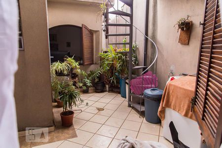 Casa à venda com 100m², 3 quartos e 2 vagas Casa à venda com 100m², 3 quartos e 2 vagasVista da suíte