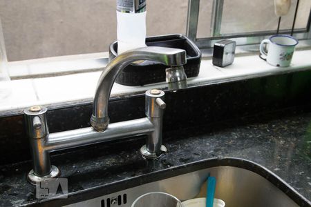 Casa à venda com 100m², 3 quartos e 2 vagas Casa à venda com 100m², 3 quartos e 2 vagasCozinha - Torneira