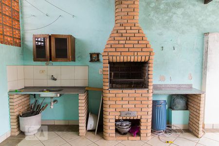 Casa à venda com 100m², 3 quartos e 2 vagas Casa à venda com 100m², 3 quartos e 2 vagasÁrea da churrasqueira - Detalhe