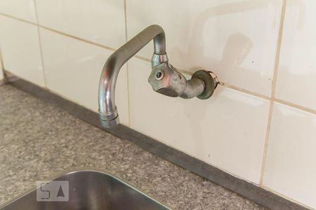 Casa à venda com 100m², 3 quartos e 2 vagas Casa à venda com 100m², 3 quartos e 2 vagasÁrea da churrasqueira - Torneira