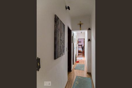 Casa à venda com 100m², 3 quartos e 2 vagas Casa à venda com 100m², 3 quartos e 2 vagasCorredor