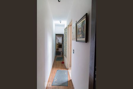 Casa à venda com 100m², 3 quartos e 2 vagas Casa à venda com 100m², 3 quartos e 2 vagasCorredor