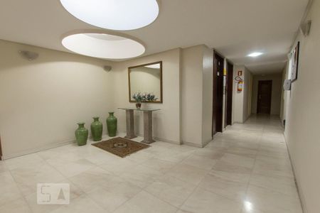 Apartamento à venda com 86m², 2 quartos e 1 vaga Apartamento à venda com 86m², 2 quartos e 1 vagaHall de Entrada