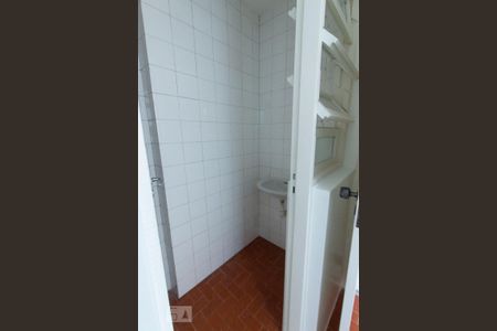 Apartamento à venda com 86m², 2 quartos e 1 vaga Apartamento à venda com 86m², 2 quartos e 1 vagaBanheiro de Serviço