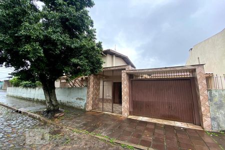 Casa à venda com 450m², 5 quartos e 4 vagasFachada