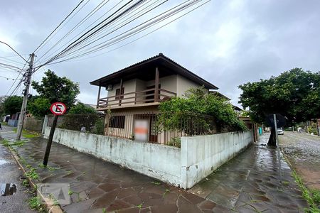 Casa à venda com 450m², 5 quartos e 4 vagasFachada