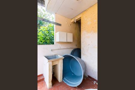 Casa à venda com 472m², 8 quartos e 6 vagasÁrea de Serviço