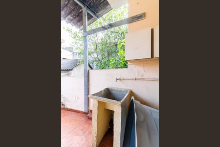 Casa à venda com 472m², 8 quartos e 6 vagasÁrea de Serviço