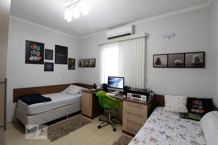 Casa à venda com 164m², 3 quartos e 4 vagas Casa à venda com 164m², 3 quartos e 4 vagasQuarto 2