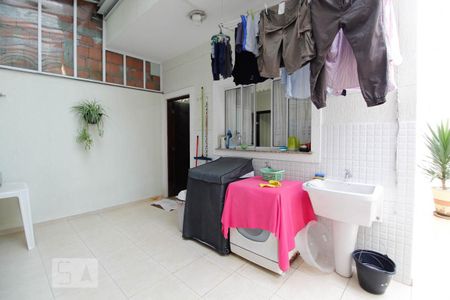 Casa à venda com 164m², 3 quartos e 4 vagas Casa à venda com 164m², 3 quartos e 4 vagasÁrea de Serviço