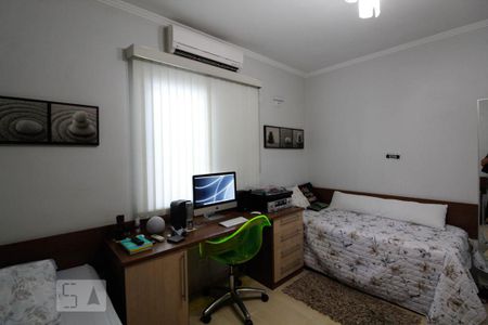 Casa à venda com 164m², 3 quartos e 4 vagas Casa à venda com 164m², 3 quartos e 4 vagasQuarto 2