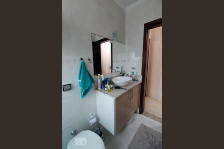 Casa à venda com 164m², 3 quartos e 4 vagas Casa à venda com 164m², 3 quartos e 4 vagasBanheiro Social