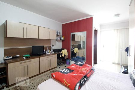 Casa à venda com 164m², 3 quartos e 4 vagas Casa à venda com 164m², 3 quartos e 4 vagasSuíte