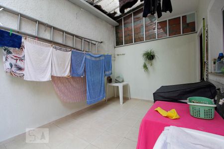 Casa à venda com 164m², 3 quartos e 4 vagas Casa à venda com 164m², 3 quartos e 4 vagasÁrea de Serviço