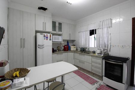 Casa à venda com 164m², 3 quartos e 4 vagas Casa à venda com 164m², 3 quartos e 4 vagasCozinha