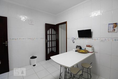 Casa à venda com 164m², 3 quartos e 4 vagas Casa à venda com 164m², 3 quartos e 4 vagasCozinha