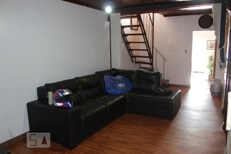 Sala de casa à venda com 3 quartos, 498m² em Rubem Berta, Porto Alegre