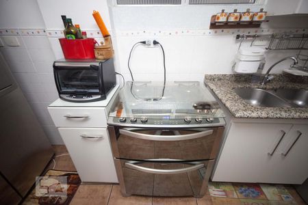 Apartamento à venda com 80m², 2 quartos e 1 vaga Apartamento à venda com 80m², 2 quartos e 1 vagaCozinha