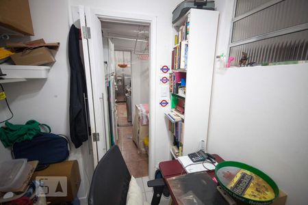 Apartamento à venda com 80m², 2 quartos e 1 vaga Apartamento à venda com 80m², 2 quartos e 1 vagaEscritorio
