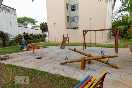 Apartamento à venda com 76m², 3 quartos e 1 vagaArea de Lazer - Condominio