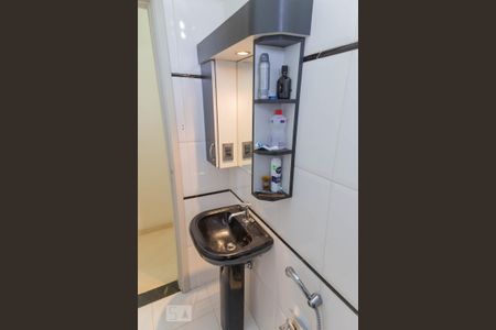 Apartamento à venda com 76m², 3 quartos e 1 vagaBanheiro Social