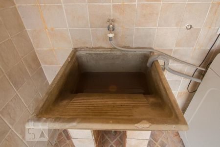 Casa à venda com 330m², 5 quartos e 6 vagasDetalhe Área de Serviço