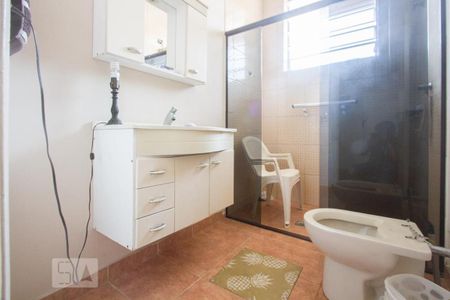 Casa à venda com 330m², 5 quartos e 6 vagasBanheiro Suíte 1