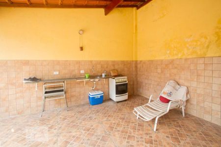 Casa à venda com 330m², 5 quartos e 6 vagasÁrea Churrasqueira