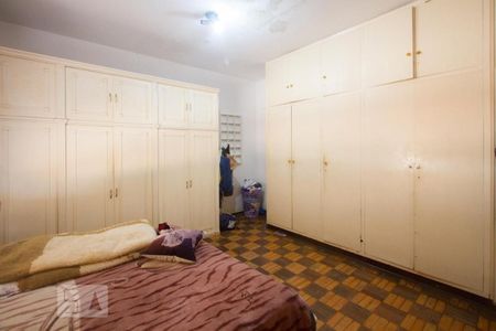 Casa à venda com 330m², 5 quartos e 6 vagasSuíte 2