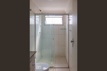 Banheiro de apartamento para alugar com 1 quarto, 42m² em Vila Parque Jabaquara, São Paulo