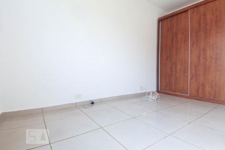 Apartamento à venda com 42m², 1 quarto e 1 vagaQuarto